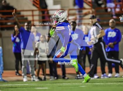 Thumbnail 3 in DeSoto @ Duncanville photogallery.