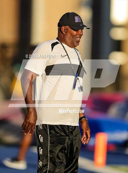 Thumbnail 3 in DeSoto @ Duncanville photogallery.