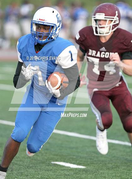 Thumbnail 1 in Fayette Ware @ Collierville (1st and 10 Jamboree) photogallery.