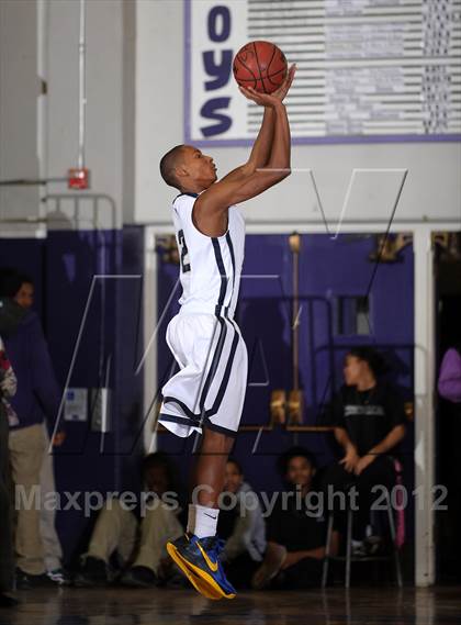 Thumbnail 1 in Cleveland vs. West Ranch (St. Hope Elite Hoops Classic) photogallery.