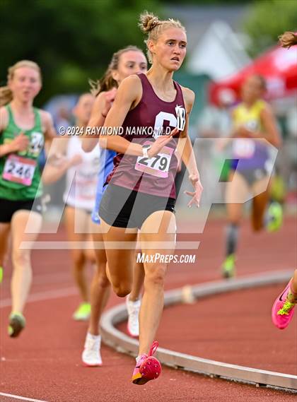 Thumbnail 1 in IHSAA Finals (3200 Meter)  photogallery.