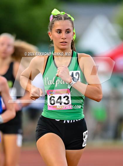 Thumbnail 2 in IHSAA Finals (3200 Meter)  photogallery.