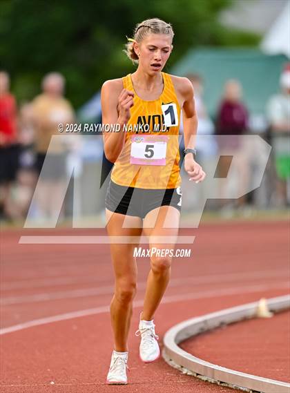 Thumbnail 3 in IHSAA Finals (3200 Meter)  photogallery.