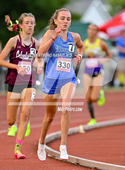Thumbnail 1 in IHSAA Finals (3200 Meter)  photogallery.