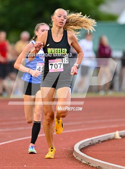 Thumbnail 2 in IHSAA Finals (3200 Meter)  photogallery.