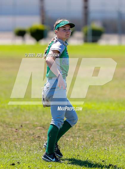 Thumbnail 3 in Highland @ Gardena (CIF Southern Regional D4 Semifinal) photogallery.