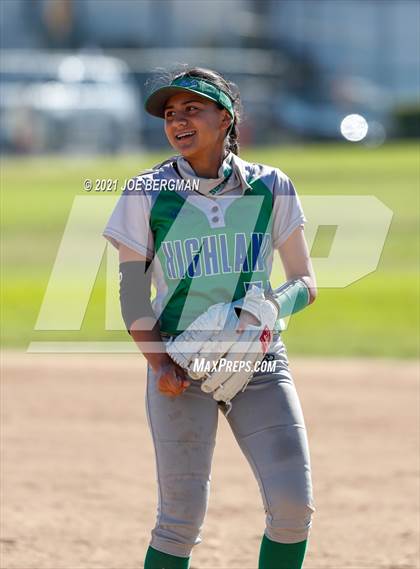 Thumbnail 2 in Highland @ Gardena (CIF Southern Regional D4 Semifinal) photogallery.