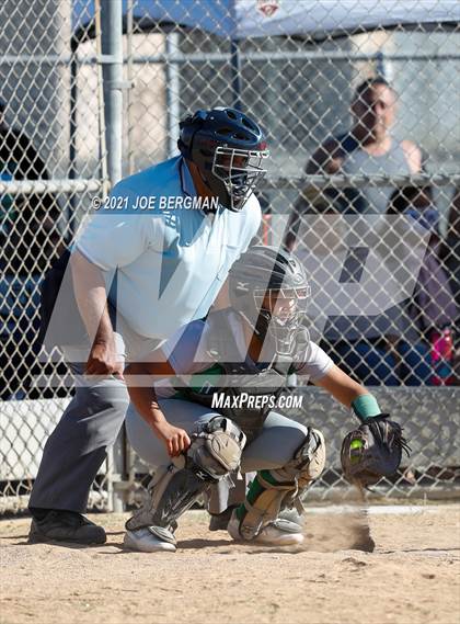 Thumbnail 2 in Highland @ Gardena (CIF Southern Regional D4 Semifinal) photogallery.