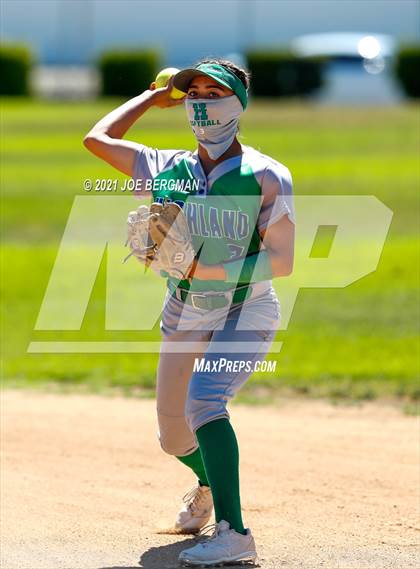 Thumbnail 1 in Highland @ Gardena (CIF Southern Regional D4 Semifinal) photogallery.