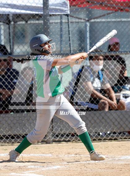 Thumbnail 2 in Highland @ Gardena (CIF Southern Regional D4 Semifinal) photogallery.