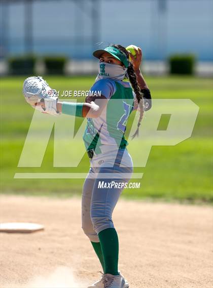 Thumbnail 2 in Highland @ Gardena (CIF Southern Regional D4 Semifinal) photogallery.