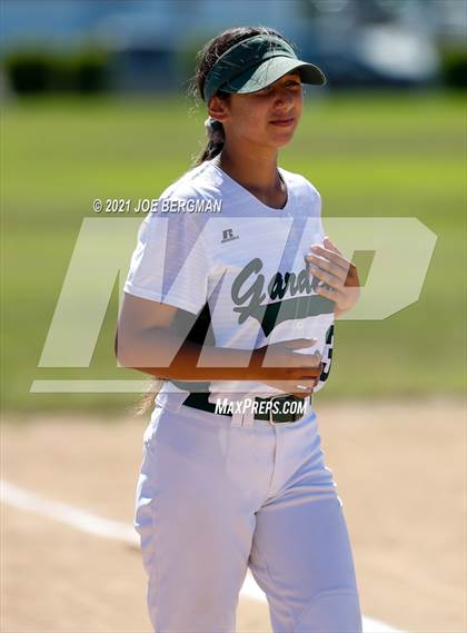 Thumbnail 3 in Highland @ Gardena (CIF Southern Regional D4 Semifinal) photogallery.