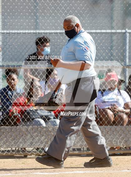 Thumbnail 1 in Highland @ Gardena (CIF Southern Regional D4 Semifinal) photogallery.