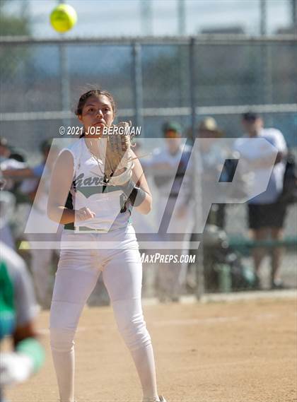 Thumbnail 3 in Highland @ Gardena (CIF Southern Regional D4 Semifinal) photogallery.