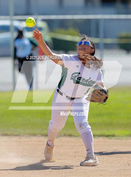 Thumbnail 1 in Highland @ Gardena (CIF Southern Regional D4 Semifinal) photogallery.