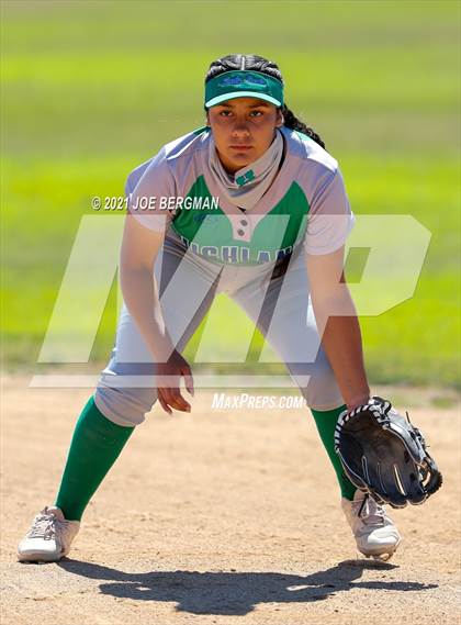 Thumbnail 1 in Highland @ Gardena (CIF Southern Regional D4 Semifinal) photogallery.