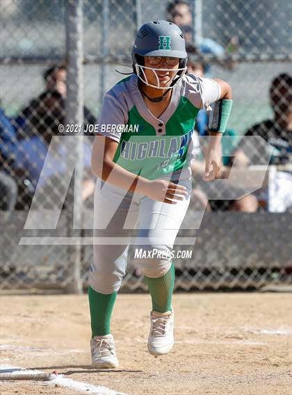 Thumbnail 3 in Highland @ Gardena (CIF Southern Regional D4 Semifinal) photogallery.