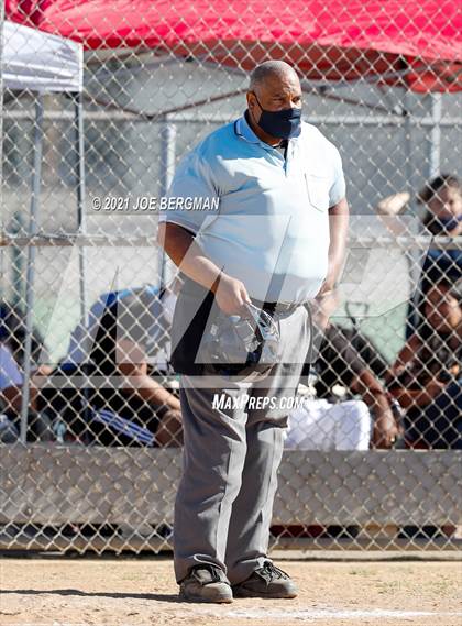 Thumbnail 2 in Highland @ Gardena (CIF Southern Regional D4 Semifinal) photogallery.