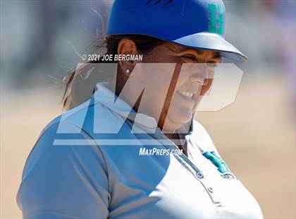 Thumbnail 3 in Highland @ Gardena (CIF Southern Regional D4 Semifinal) photogallery.