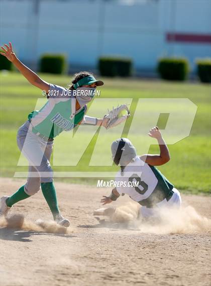 Thumbnail 2 in Highland @ Gardena (CIF Southern Regional D4 Semifinal) photogallery.