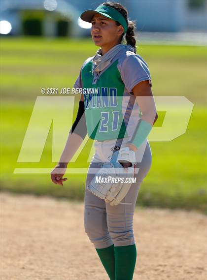 Thumbnail 1 in Highland @ Gardena (CIF Southern Regional D4 Semifinal) photogallery.