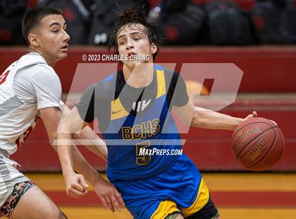 Thumbnail 2 in North vs. Bakersfield Christian (Russ Peterich Viking Tippoff Classic) photogallery.