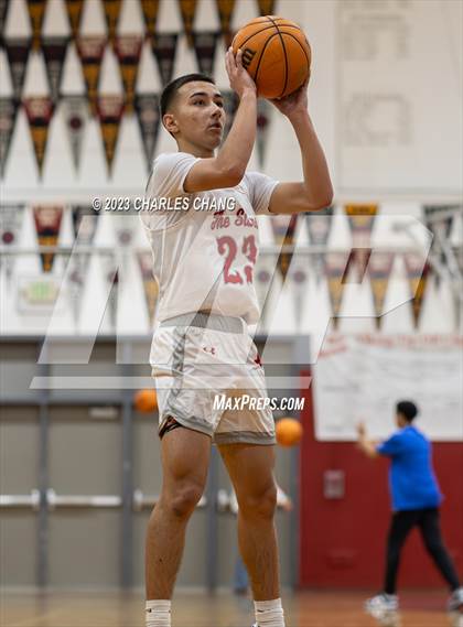 Thumbnail 2 in North vs. Bakersfield Christian (Russ Peterich Viking Tippoff Classic) photogallery.