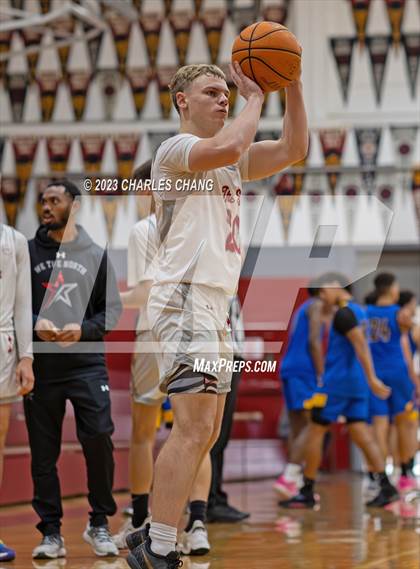 Thumbnail 3 in North vs. Bakersfield Christian (Russ Peterich Viking Tippoff Classic) photogallery.