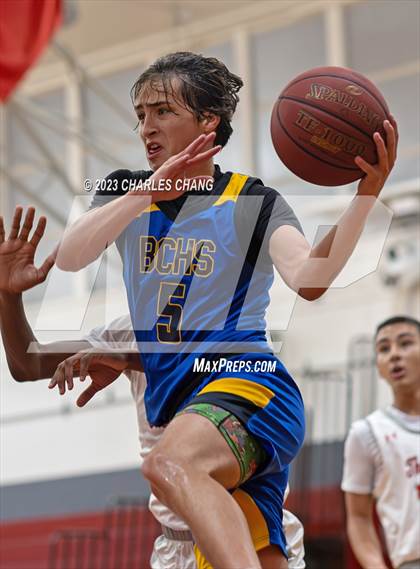 Thumbnail 3 in North vs. Bakersfield Christian (Russ Peterich Viking Tippoff Classic) photogallery.