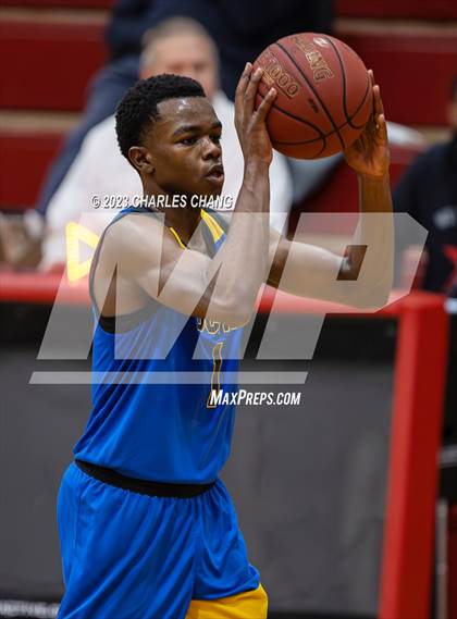 Thumbnail 3 in North vs. Bakersfield Christian (Russ Peterich Viking Tippoff Classic) photogallery.