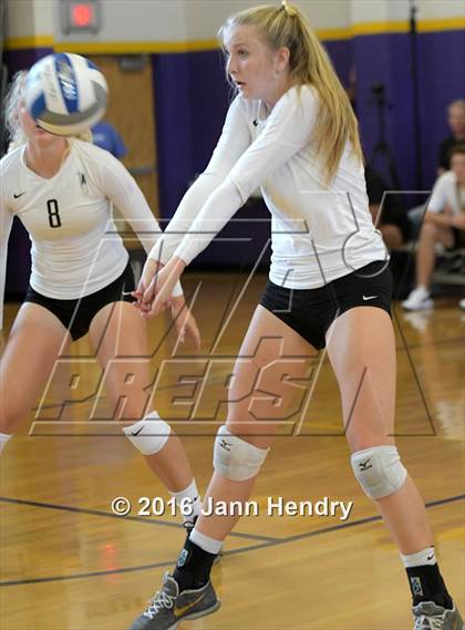 Thumbnail 3 in Archbishop Mitty vs. Walton (Durango Fall Classic) photogallery.