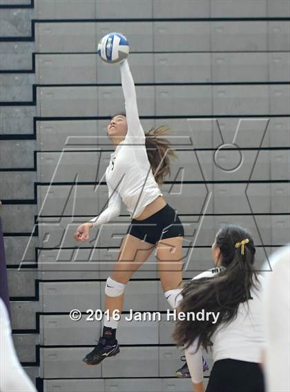 Thumbnail 1 in Archbishop Mitty vs. Walton (Durango Fall Classic) photogallery.