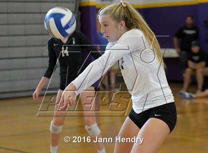 Thumbnail 1 in Archbishop Mitty vs. Walton (Durango Fall Classic) photogallery.