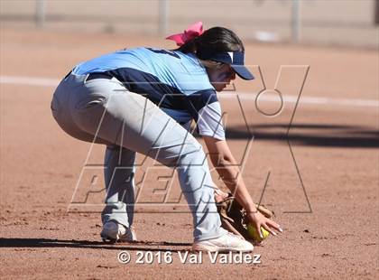 Thumbnail 2 in Pueblo vs. Canyon del Oro photogallery.