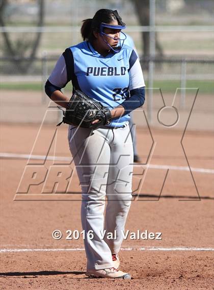 Thumbnail 2 in Pueblo vs. Canyon del Oro photogallery.