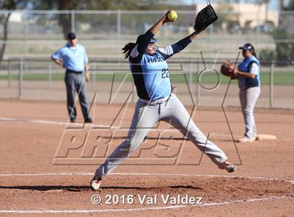 Thumbnail 2 in Pueblo vs. Canyon del Oro photogallery.