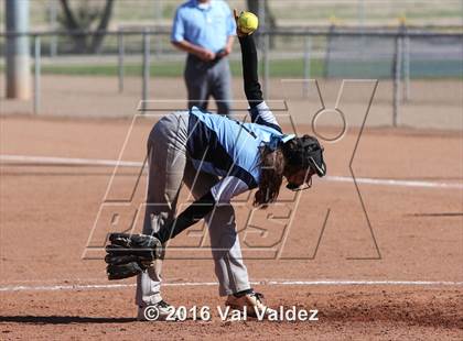 Thumbnail 2 in Pueblo vs. Canyon del Oro photogallery.