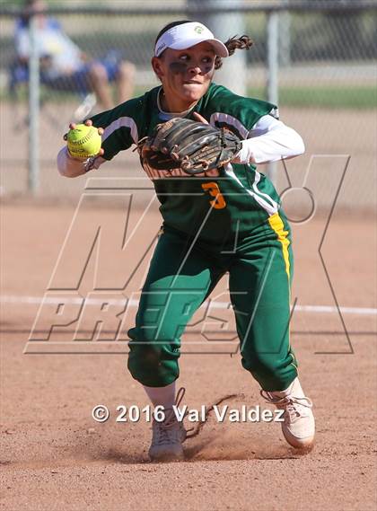 Thumbnail 1 in Pueblo vs. Canyon del Oro photogallery.