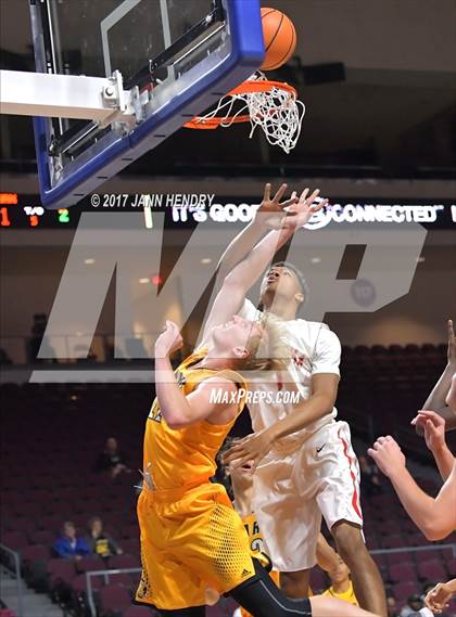 Thumbnail 3 in Clark vs. Pasadena (Tarkanian Classic) photogallery.