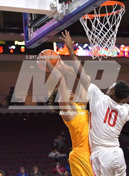 Thumbnail 2 in Clark vs. Pasadena (Tarkanian Classic) photogallery.