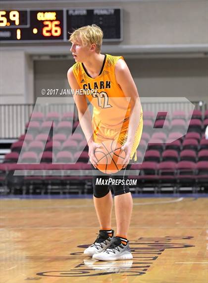 Thumbnail 2 in Clark vs. Pasadena (Tarkanian Classic) photogallery.