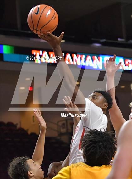 Thumbnail 3 in Clark vs. Pasadena (Tarkanian Classic) photogallery.