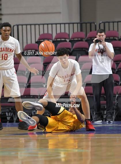Thumbnail 1 in Clark vs. Pasadena (Tarkanian Classic) photogallery.