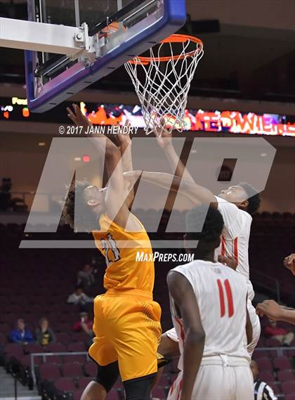 Thumbnail 2 in Clark vs. Pasadena (Tarkanian Classic) photogallery.