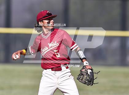 Thumbnail 2 in Clovis West @ Clovis North photogallery.