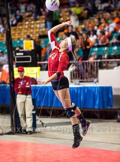 Thumbnail 3 in Arapahoe vs. Eaglecrest (CHSAA 5A Semifinal) photogallery.