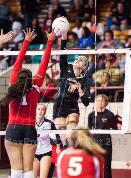 Thumbnail 2 in Arapahoe vs. Eaglecrest (CHSAA 5A Semifinal) photogallery.