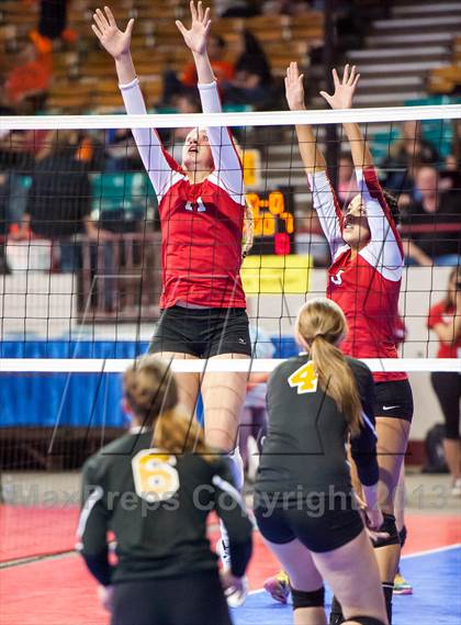 Thumbnail 2 in Arapahoe vs. Eaglecrest (CHSAA 5A Semifinal) photogallery.