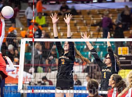 Thumbnail 2 in Arapahoe vs. Eaglecrest (CHSAA 5A Semifinal) photogallery.