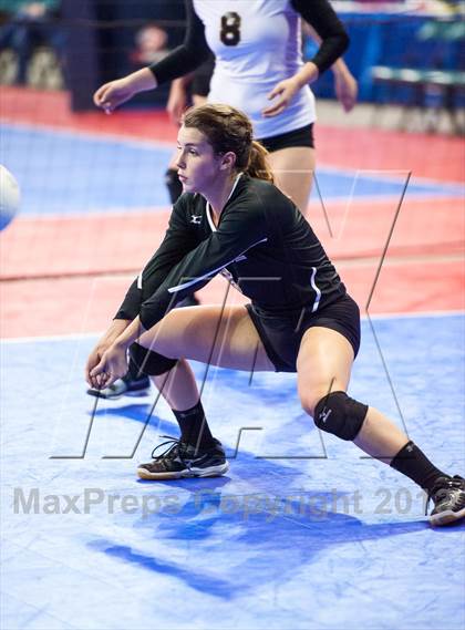 Thumbnail 3 in Arapahoe vs. Eaglecrest (CHSAA 5A Semifinal) photogallery.